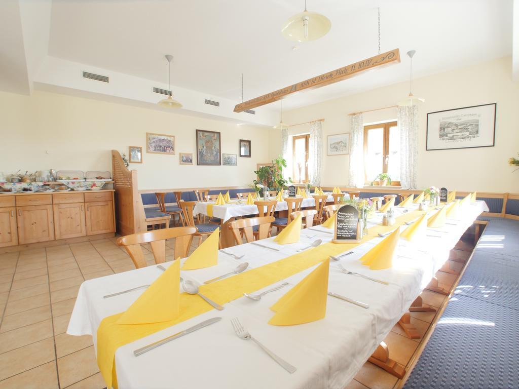 Wirtshaus Zur Bina 호텔 빌스비부르크 외부 사진